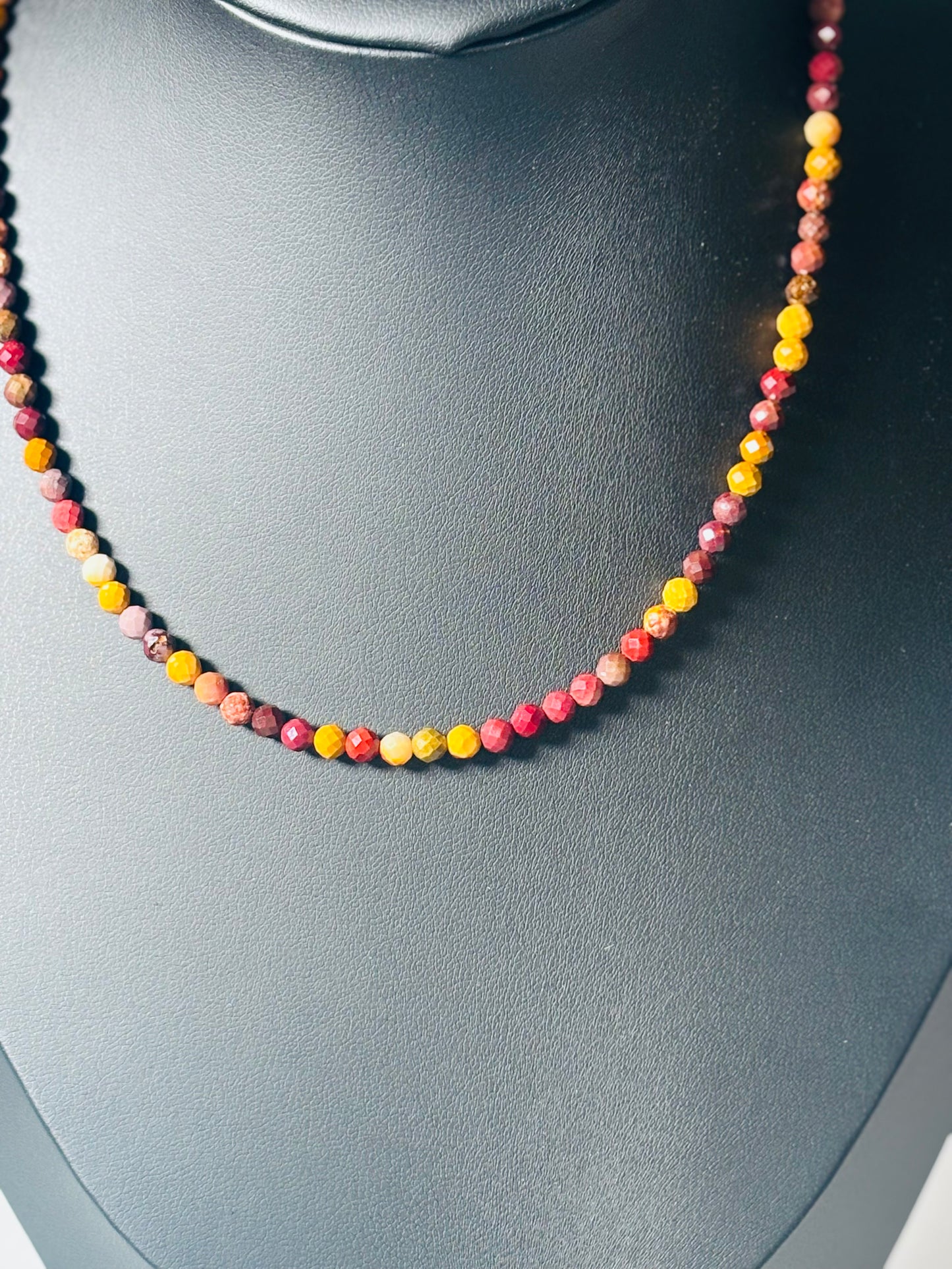 High Grade Faceted Mookaite Choker | 3mm Beads