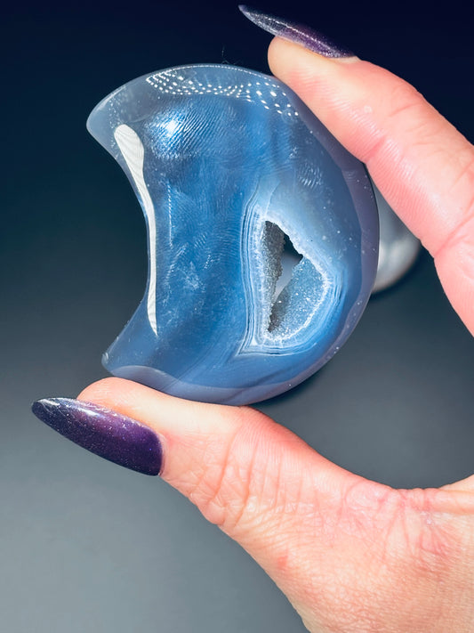 Druzy Agate Moon – Intuitively Chosen (One Piece)