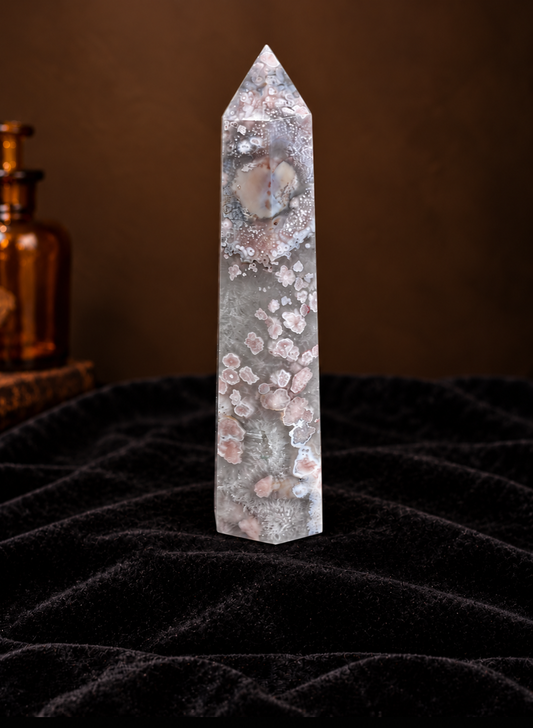 Green Flower Agate Tower