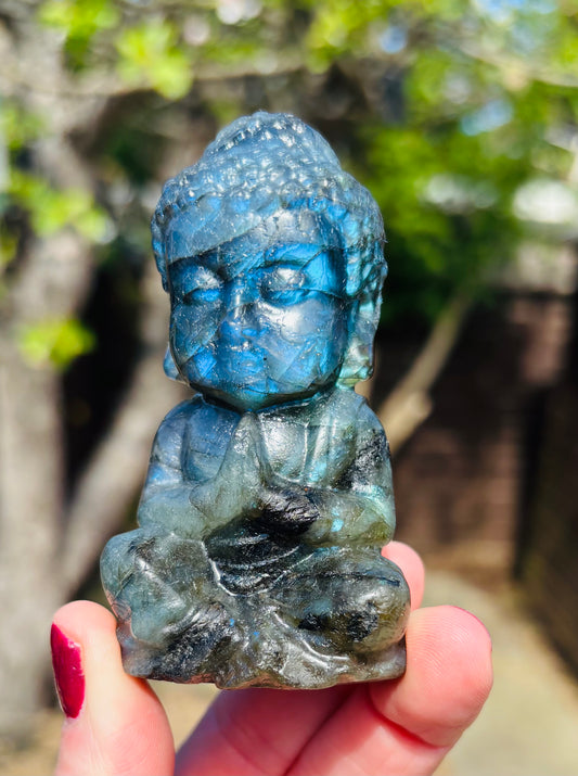 Blue & Green Flash Labradorite Buddha – High Fire Carving 9.5cm