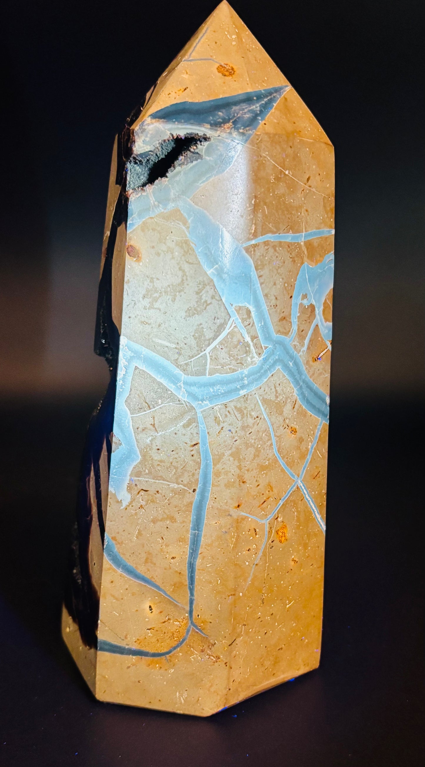 Septarian Statement Tower- Black Druzy with UV Reactivity (1.159kg)