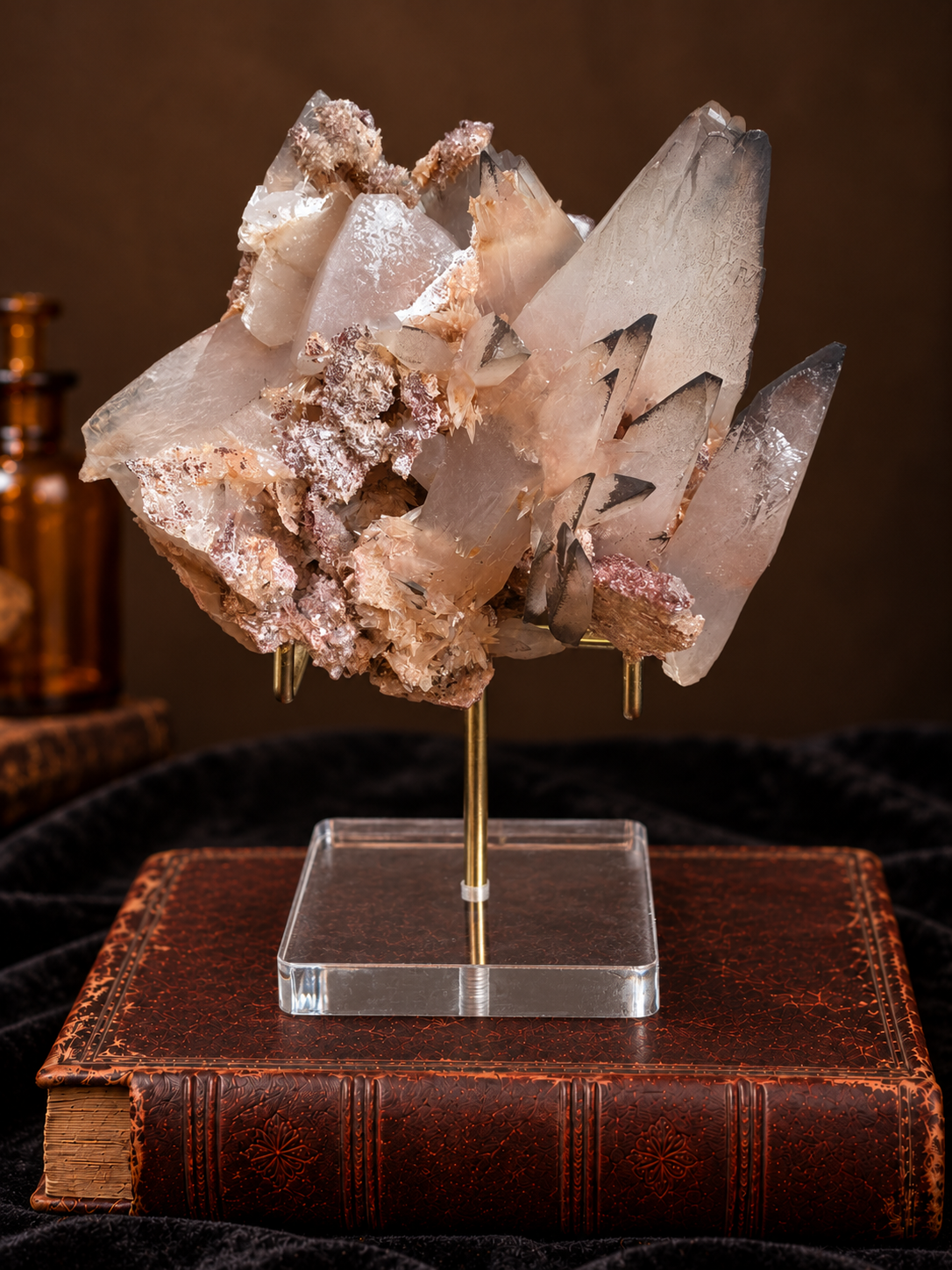 Black-Tipped Swordtooth Calcite Crystal Cluster | Hunan, China