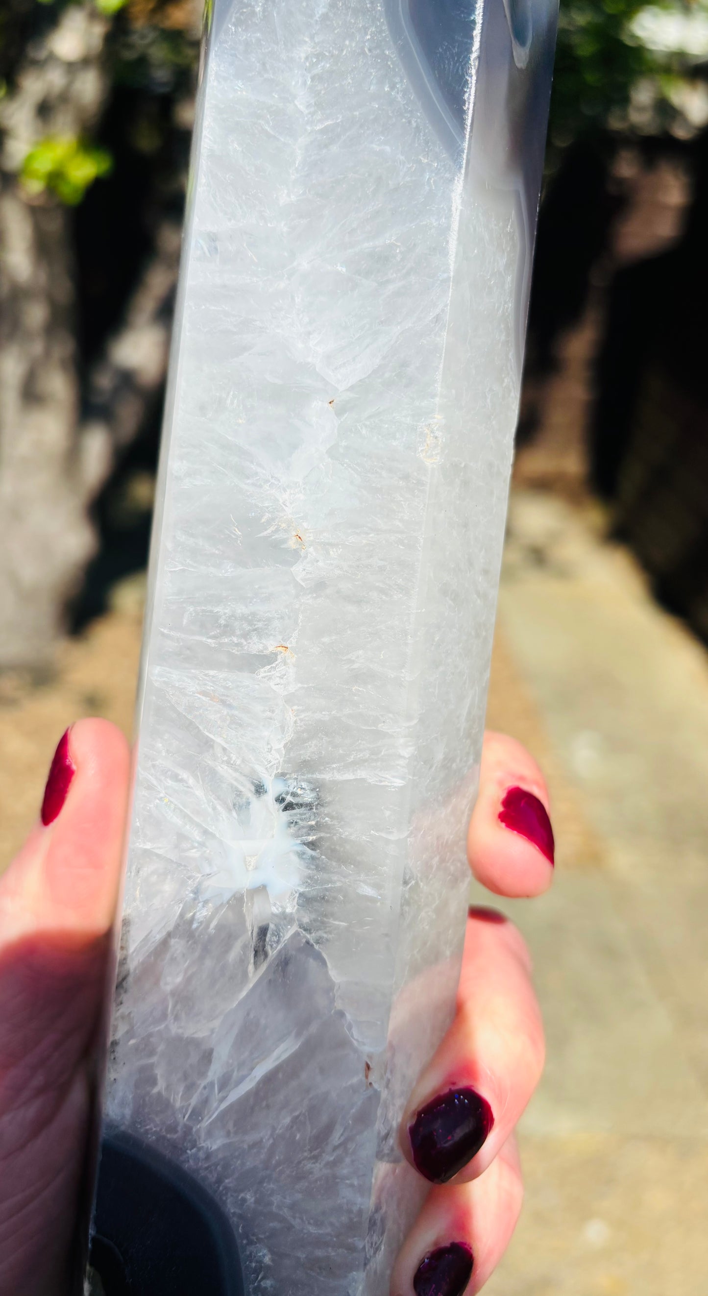 Volcano Agate Statement Tower – UV Reactive with Natural Plume Formations